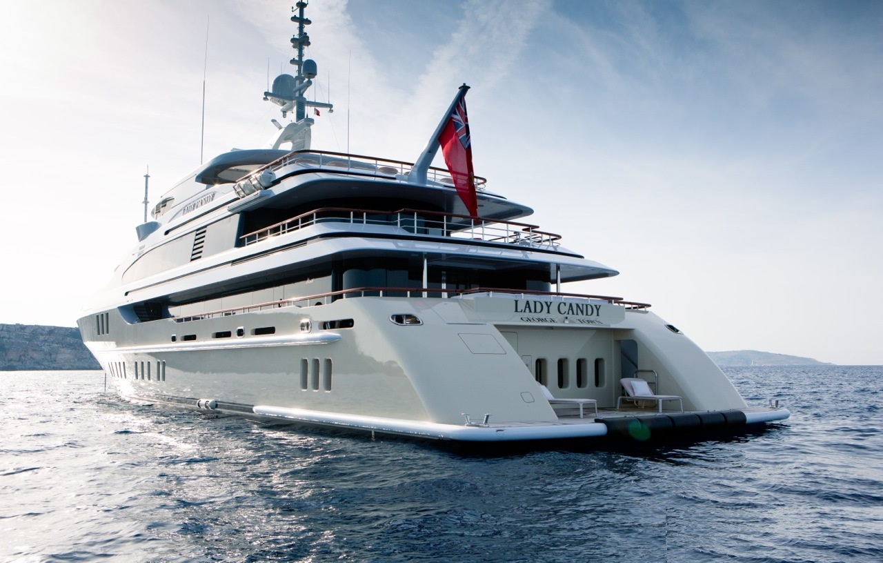 stern with swimming platform.jpg