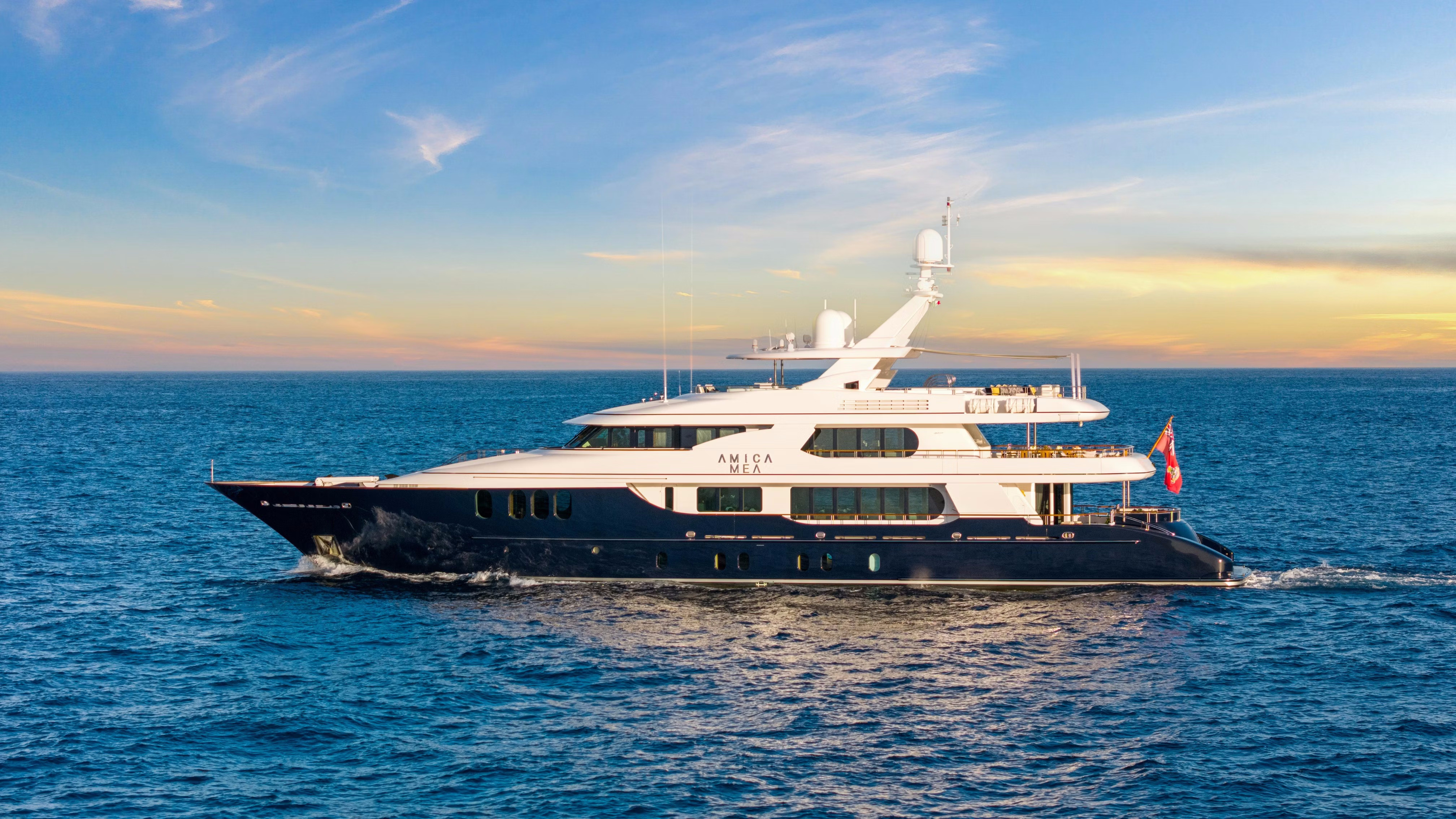 superyacht AMICA MEA.jpg