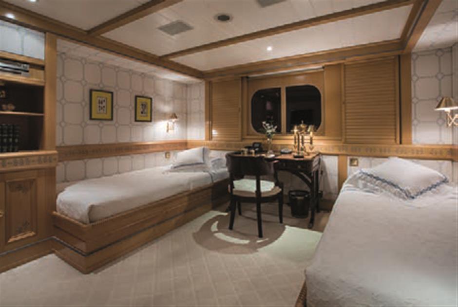 twin guest suite.jpg