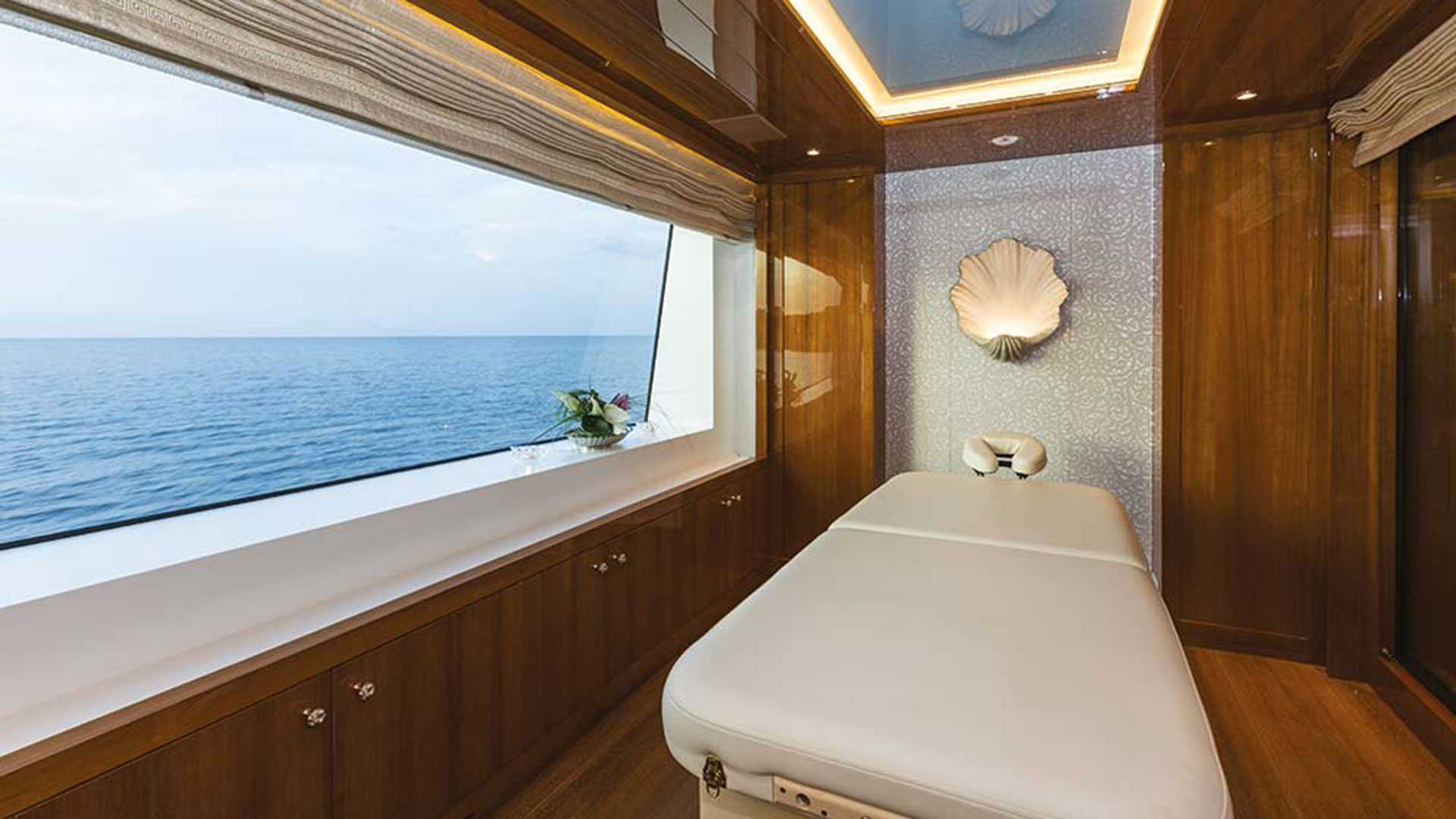 upper deck massage.jpg