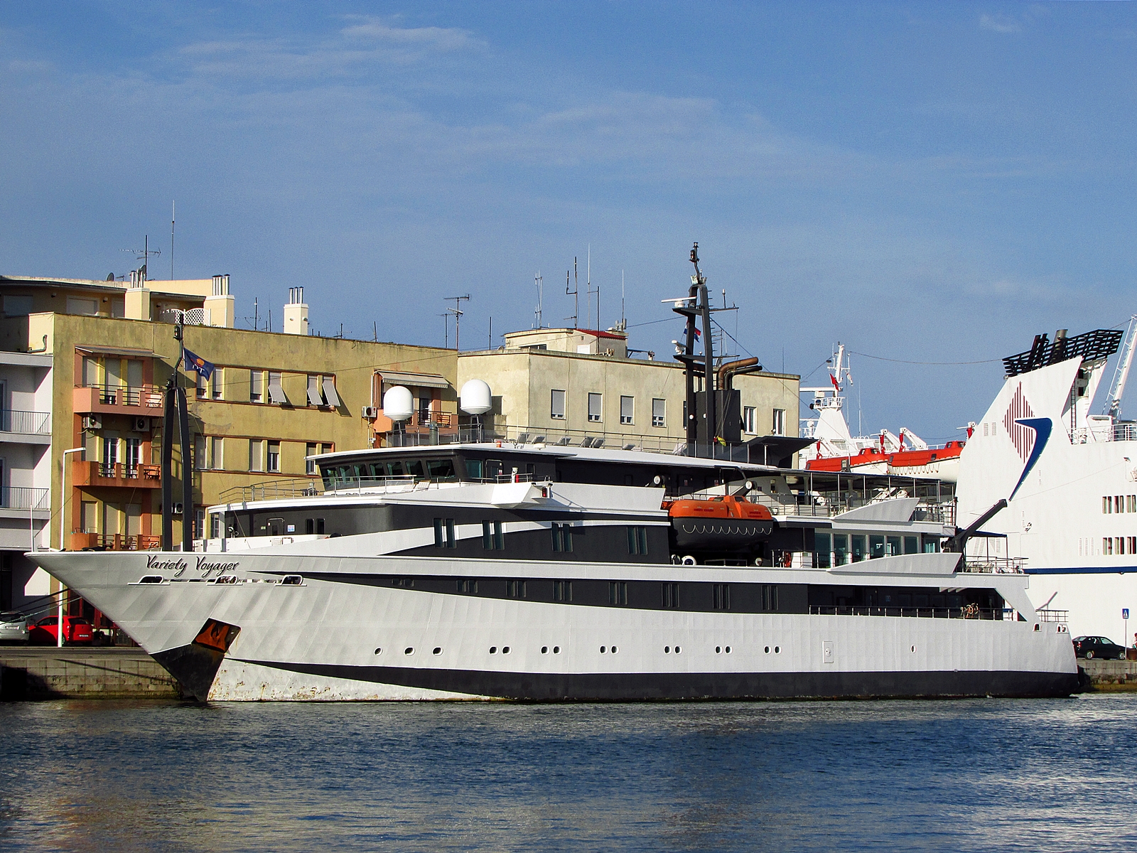 variety_voyager-port profile.jpg