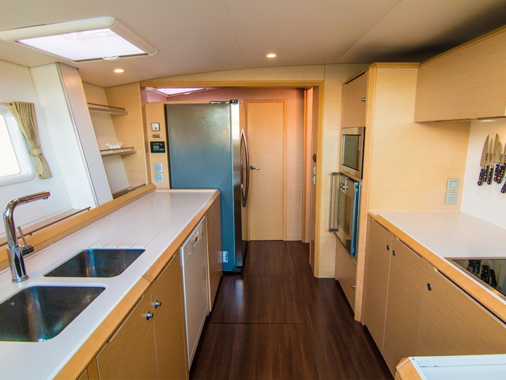 [18m-Yacht-LADY-KATLO]-8770-51.jpg
