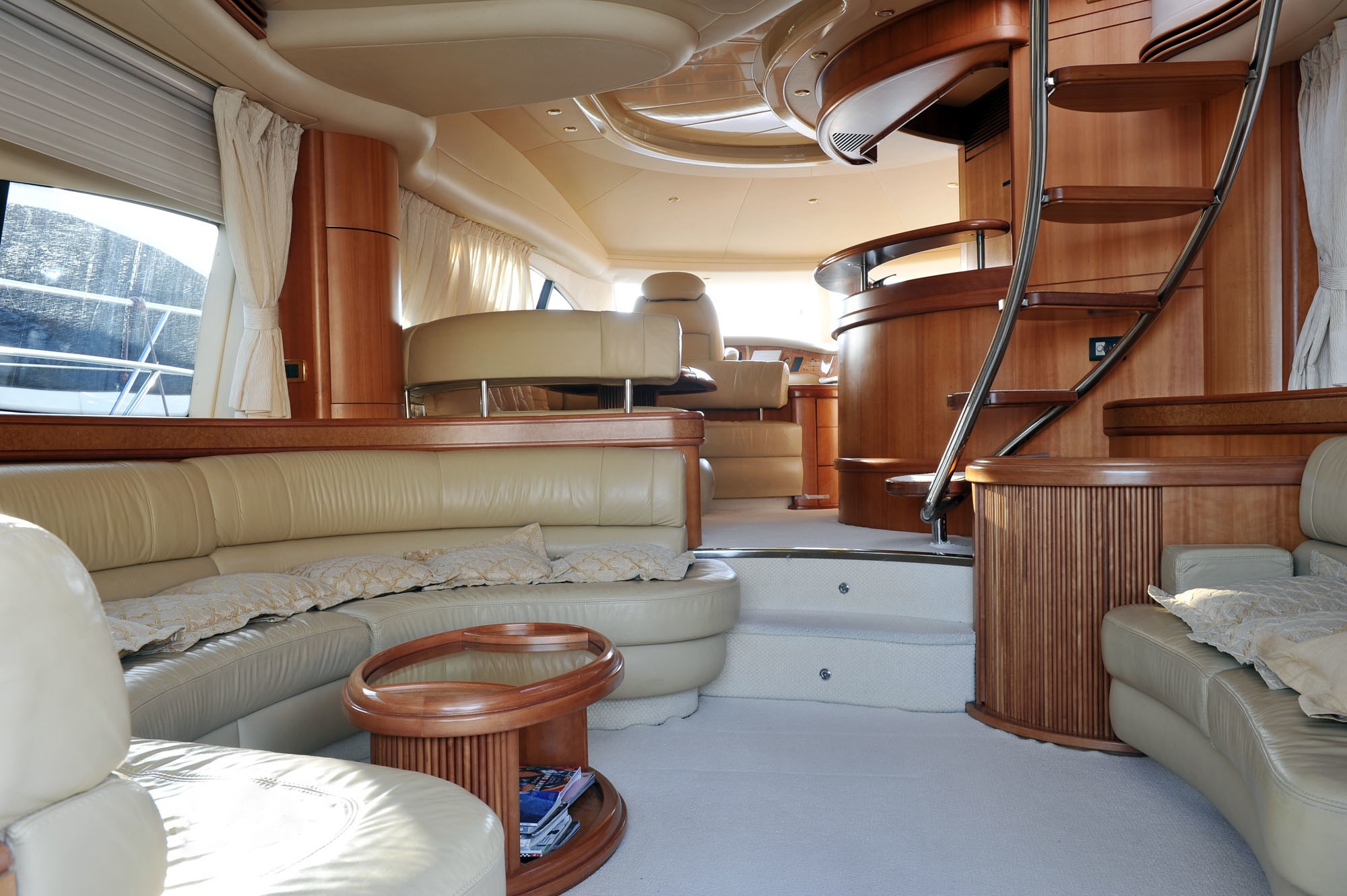 [21m-Yacht-AZUCENA-MARE]-8863-106.jpg