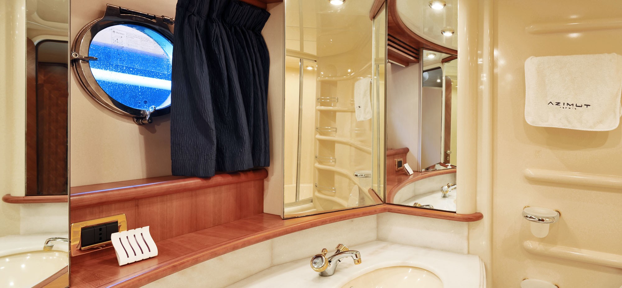[21m-Yacht-AZUCENA-MARE]-8863-112.jpg