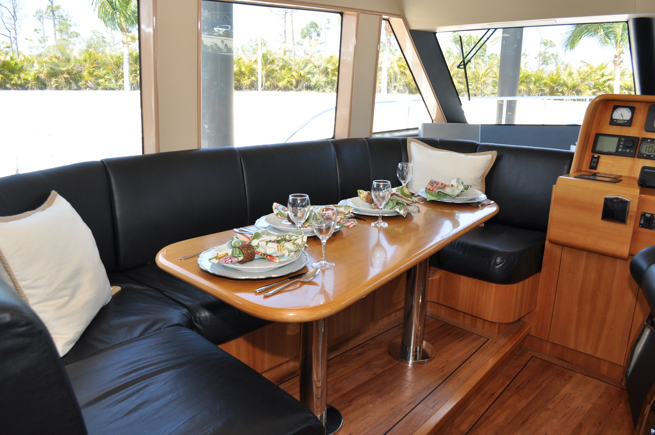 [22m-Yacht-ILLIQUID]-8269-74.jpg