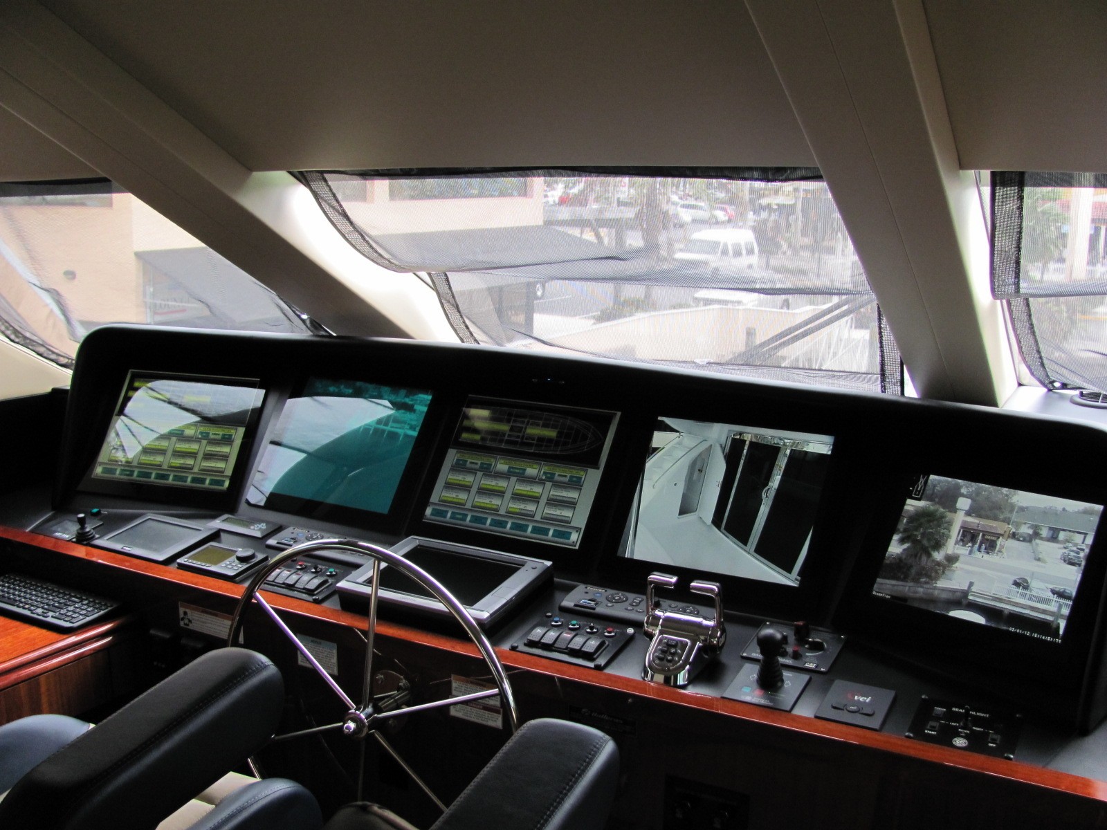 [24m-Yacht-ISLAND-COWBOY]-8442-169.jpg