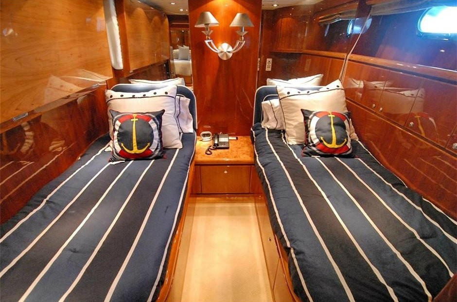 [25m-Yacht-ACQUAVIVA]-8500-39.jpg