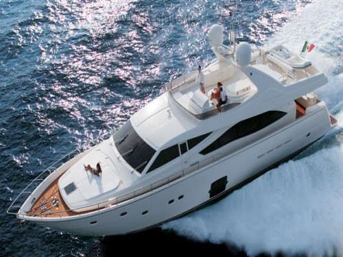[25m-Yacht-CHI-5]-8327-11.jpg