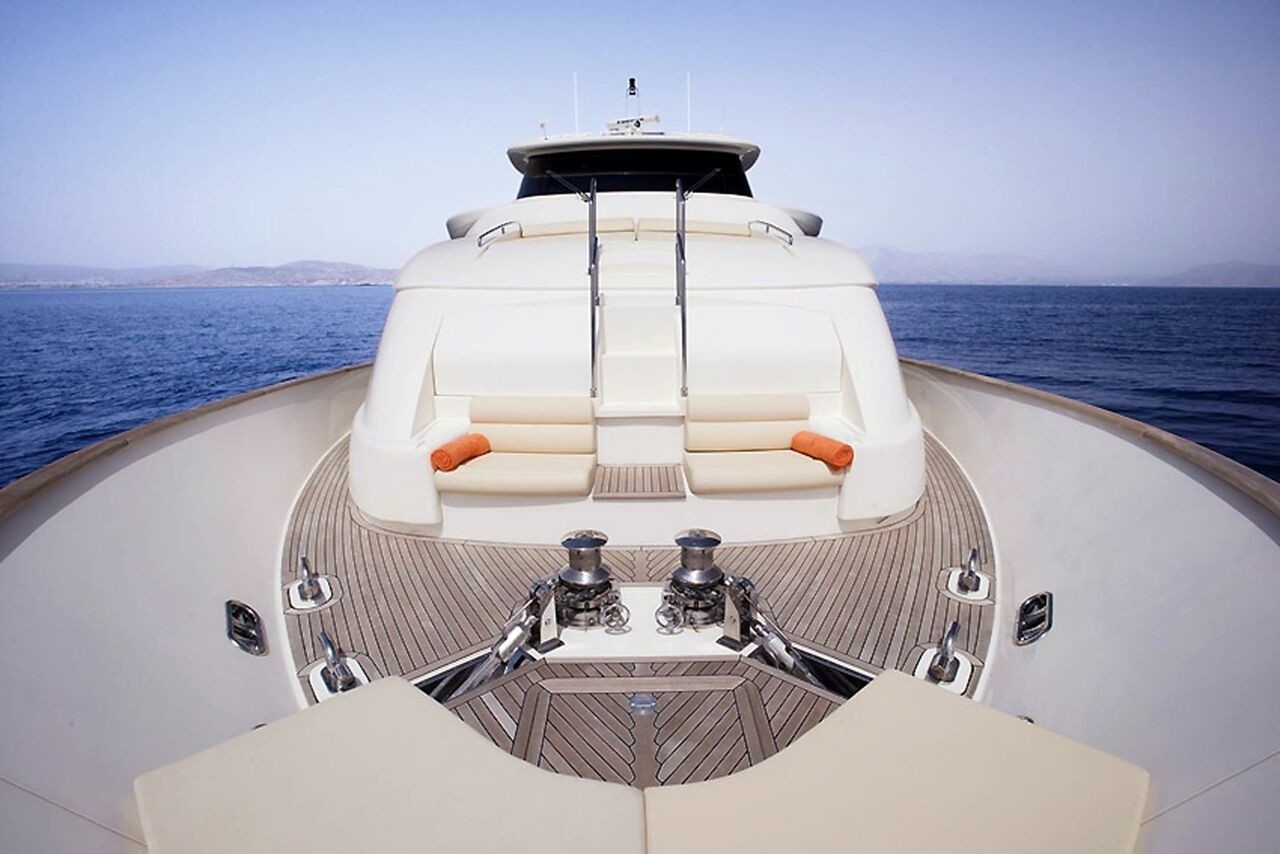 [26m-Yacht-DANA]-8326-180.jpg