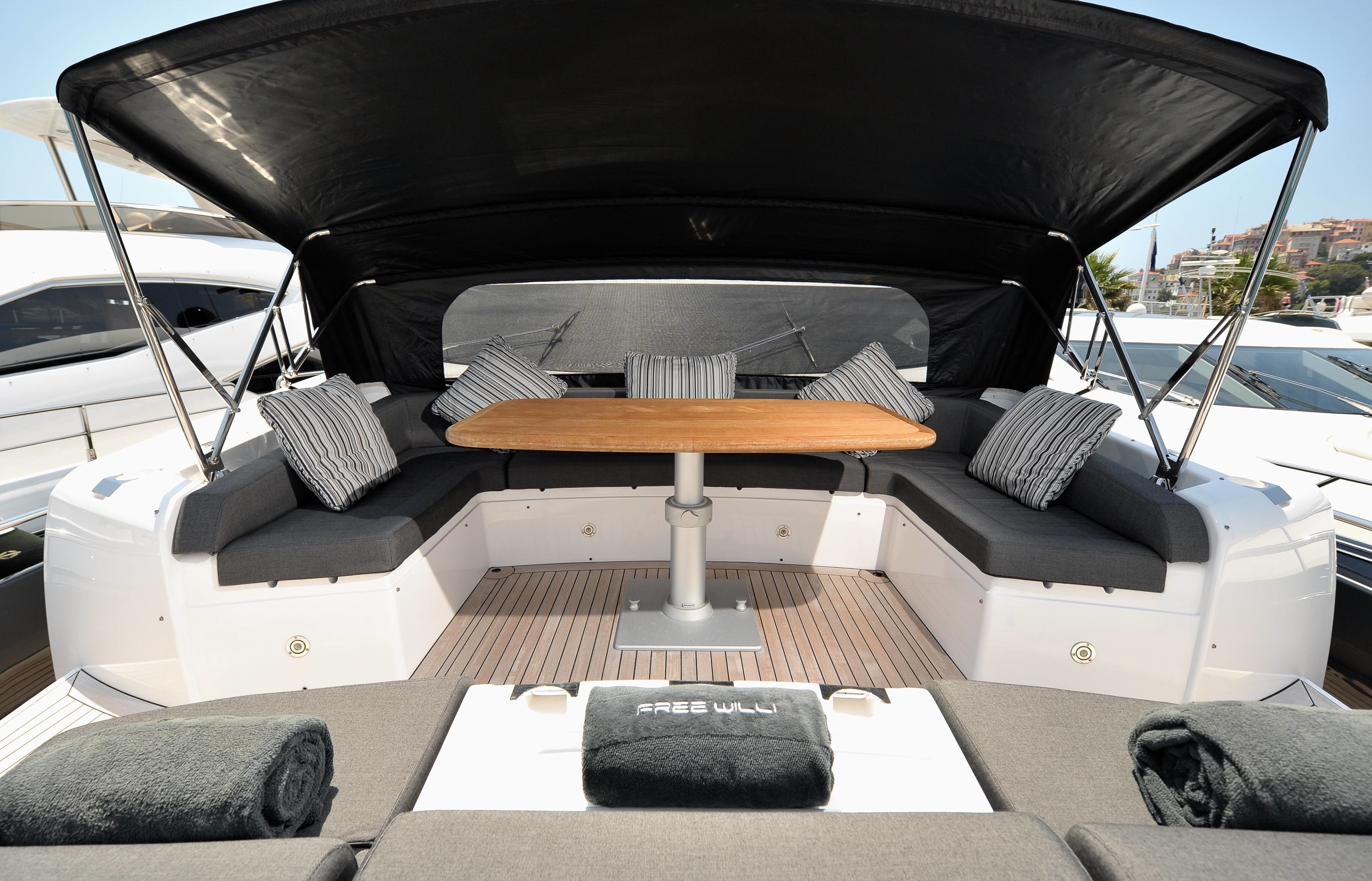 [26m-Yacht-FREE-WILLI]-8205-99.jpg