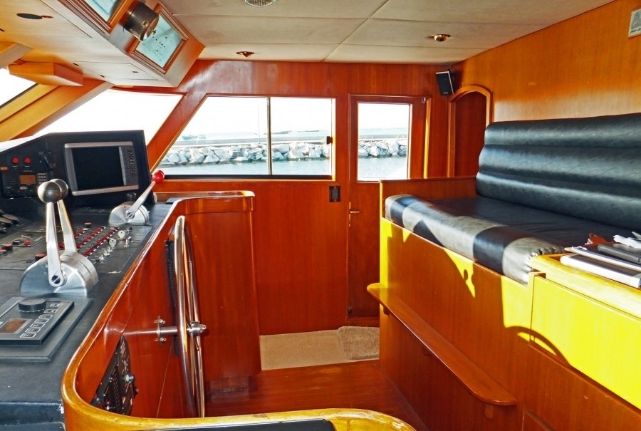 [28m-Yacht-PIXEL]-8639-101.jpg