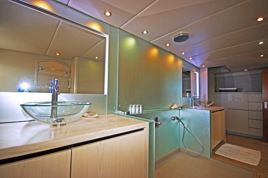 [28m-Yacht-PIXEL]-8639-113.jpg