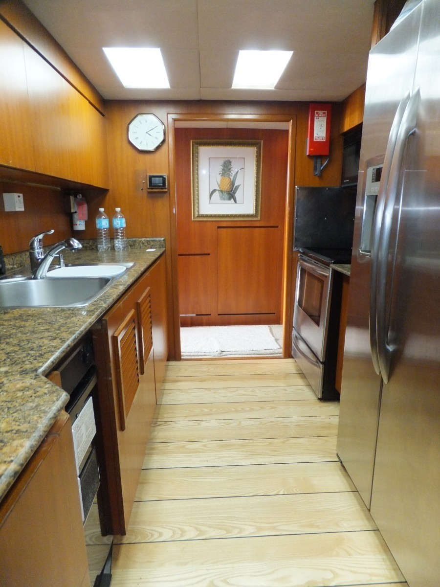 [28m-Yacht-PIXEL]-8639-156.jpg