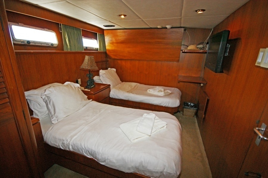 [28m-Yacht-PIXEL]-8639-28.jpg