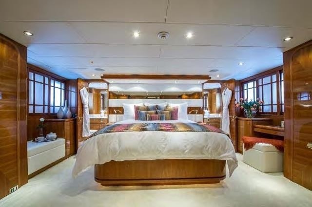 [29m-Yacht-OSSUM-DREAM]-8102-26.jpg