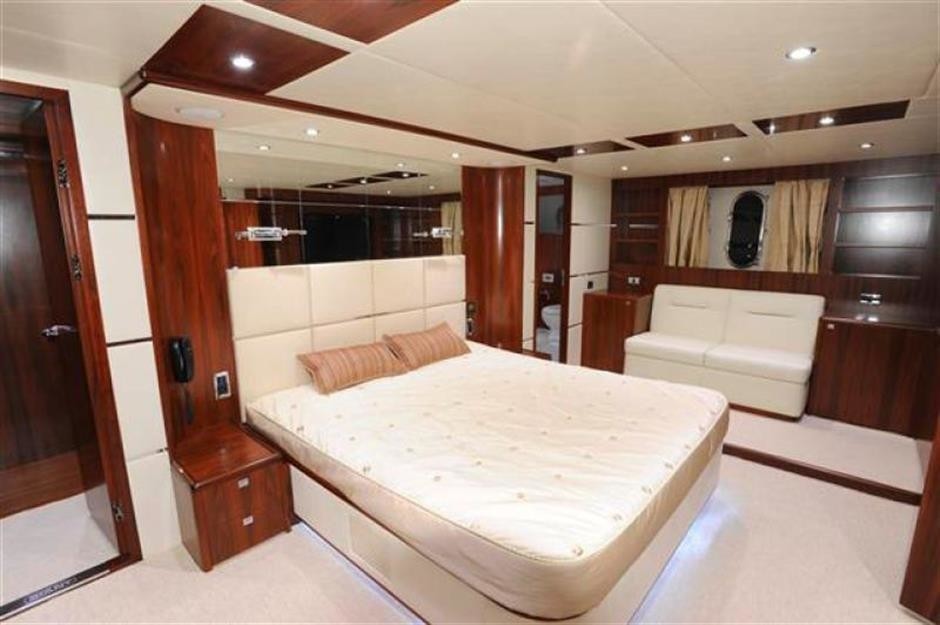 [30m-Yacht-BLUE-SAPPHIRE]-8855-32.jpg