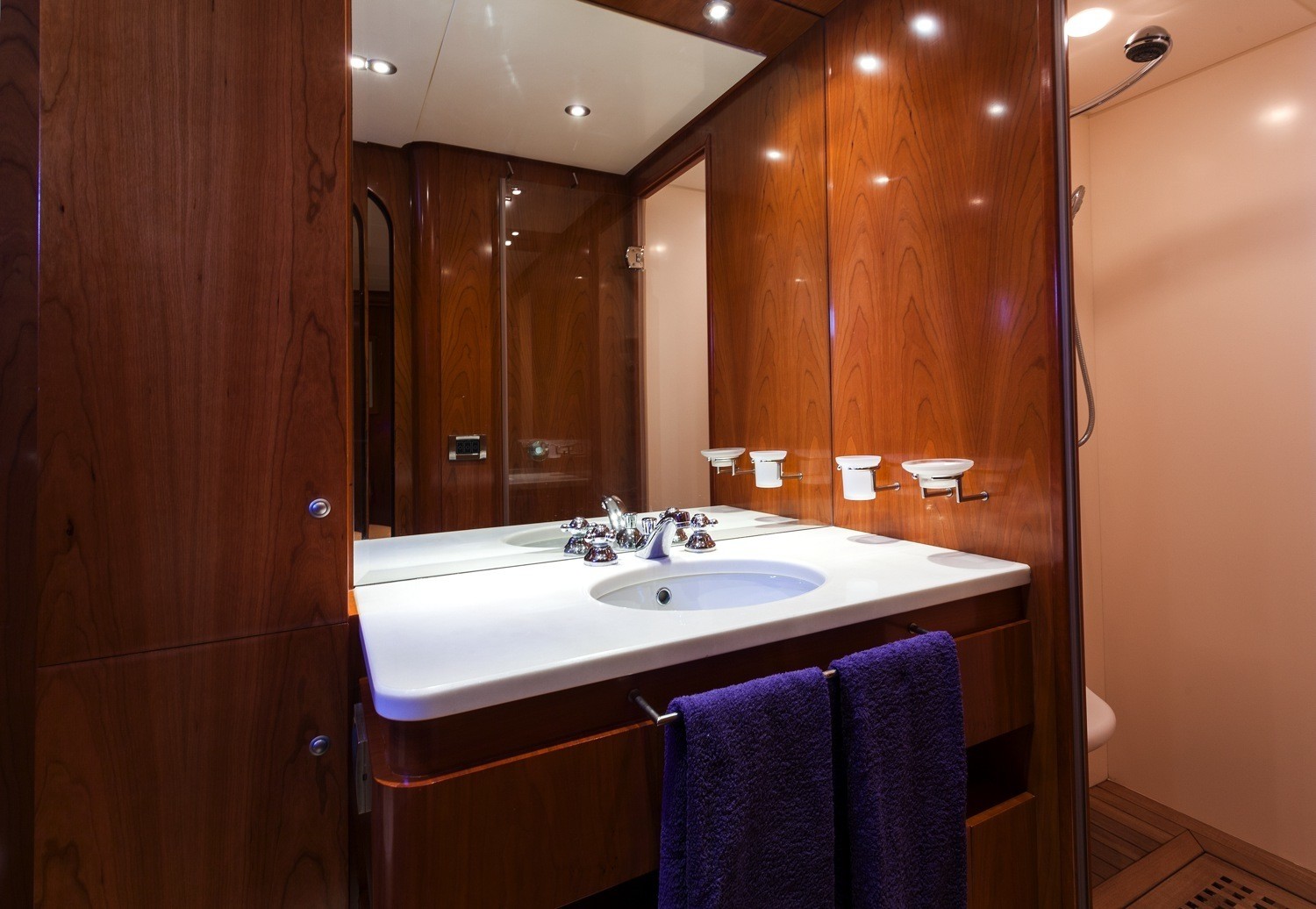 [30m-Yacht-ZAMBEZI]-8399-28.jpg