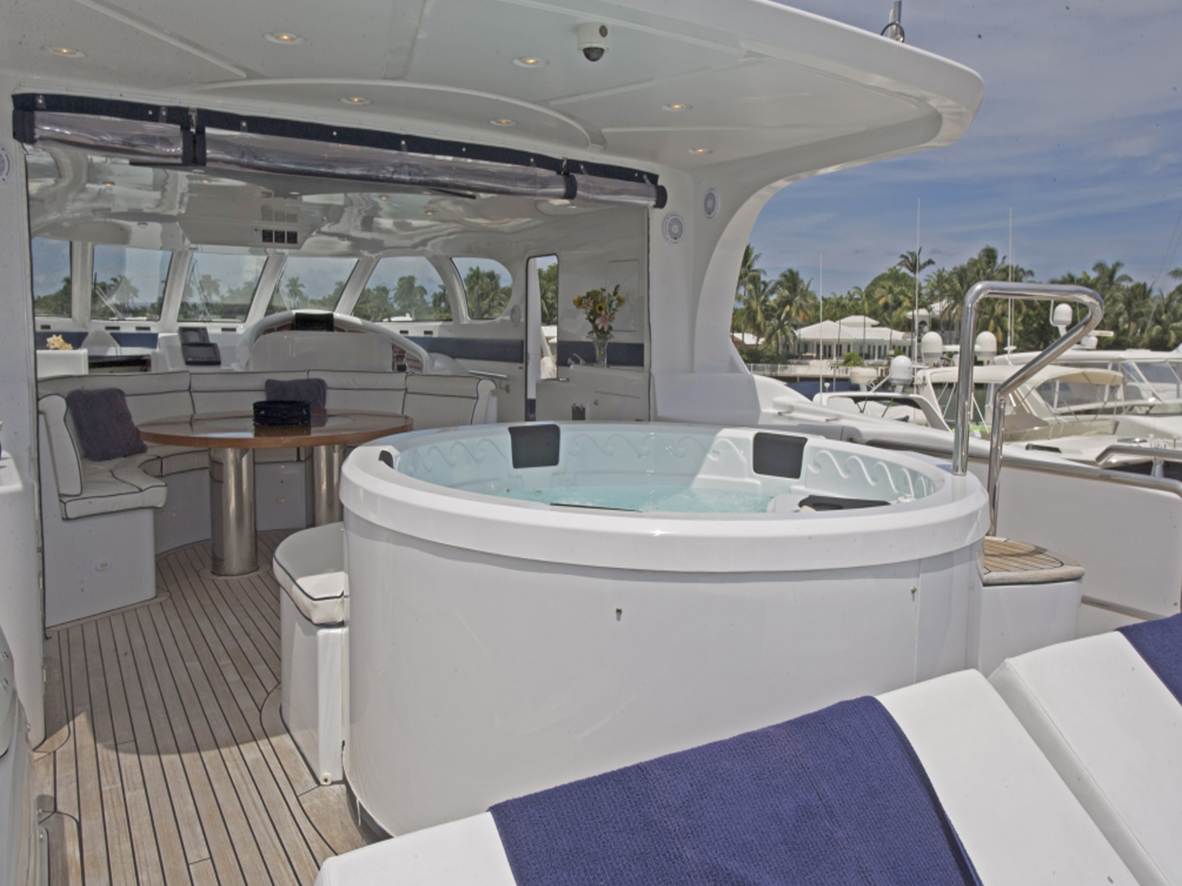 [31m-Yacht-NO-RULES]-861-131.jpg