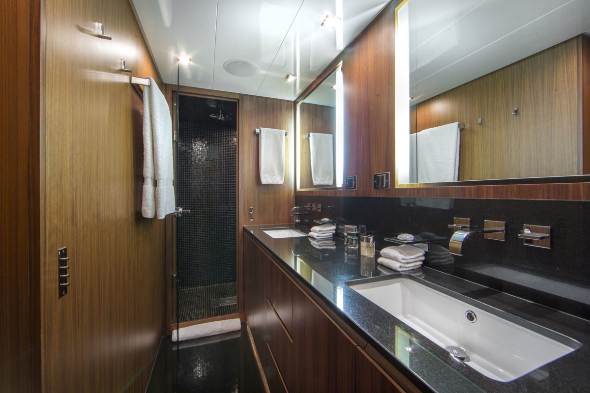 [31m-Yacht-RG512]-8131-112.jpg