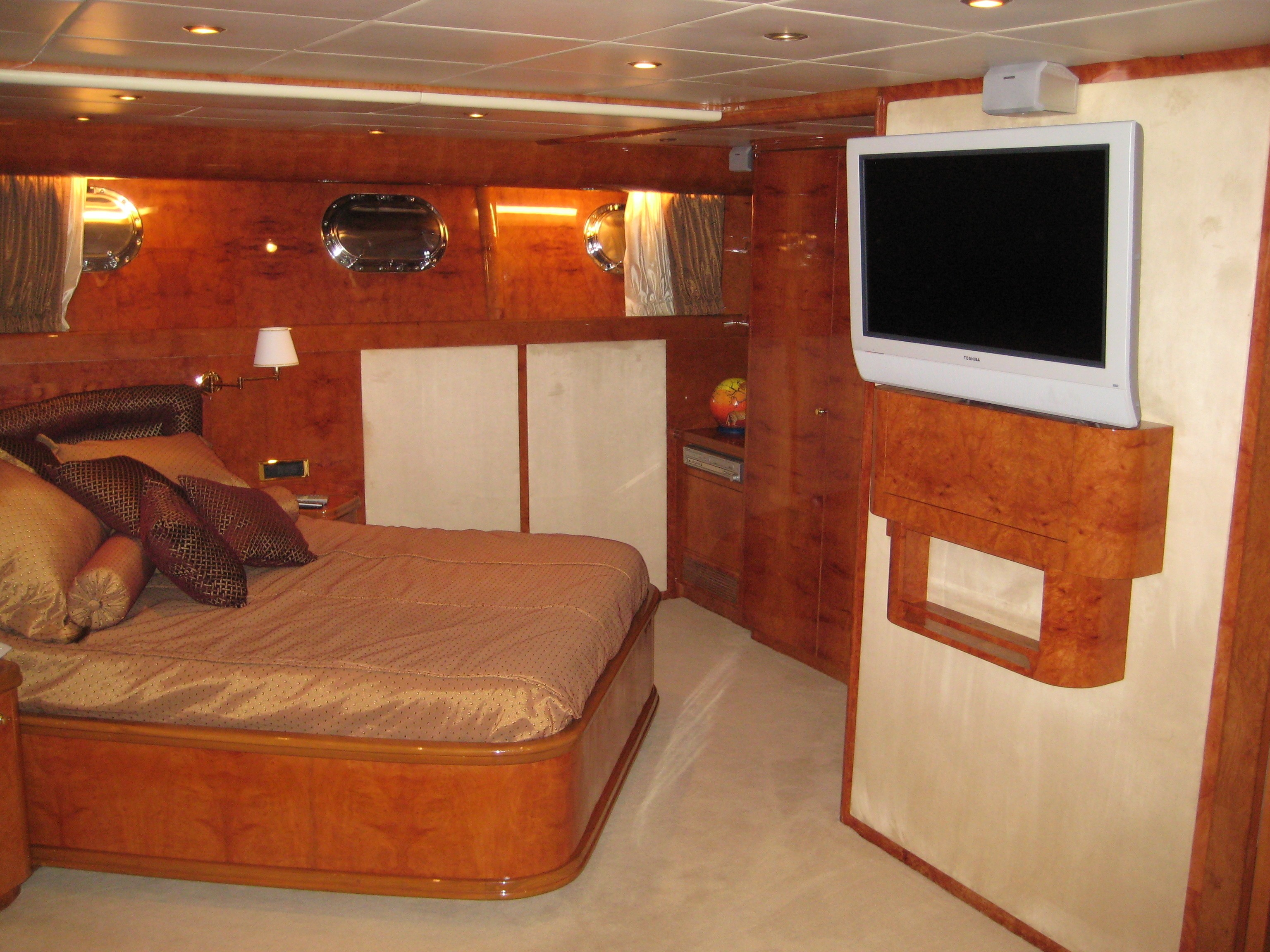 [32m-Yacht-KENAYL-II]-8108-102.jpg