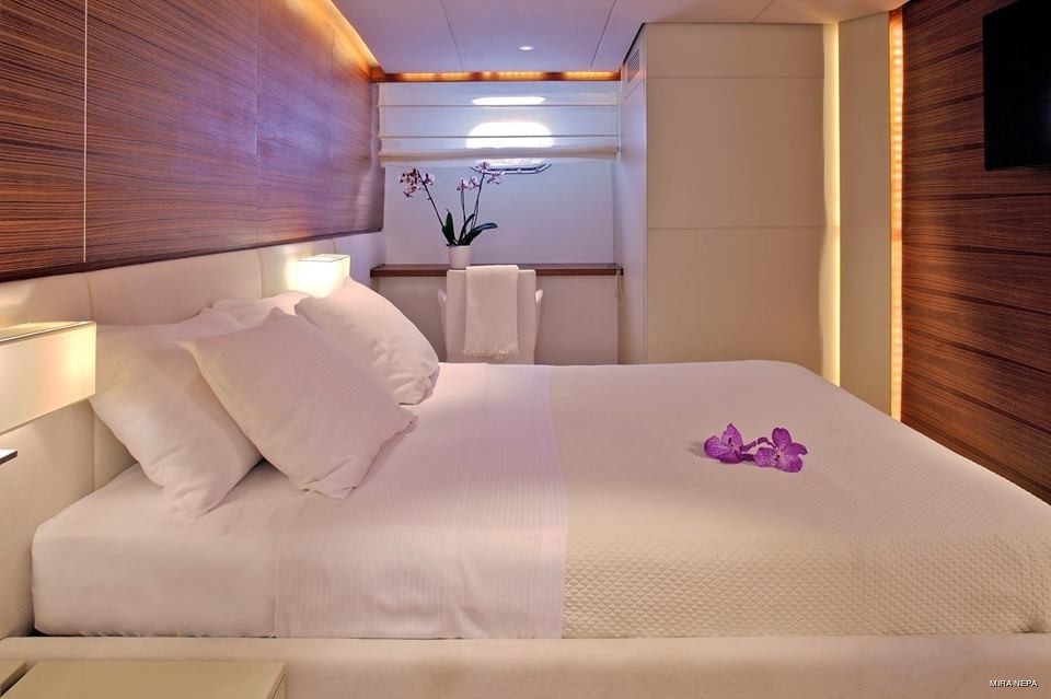 [32m-Yacht-TROPICANA]-8880-19.jpg