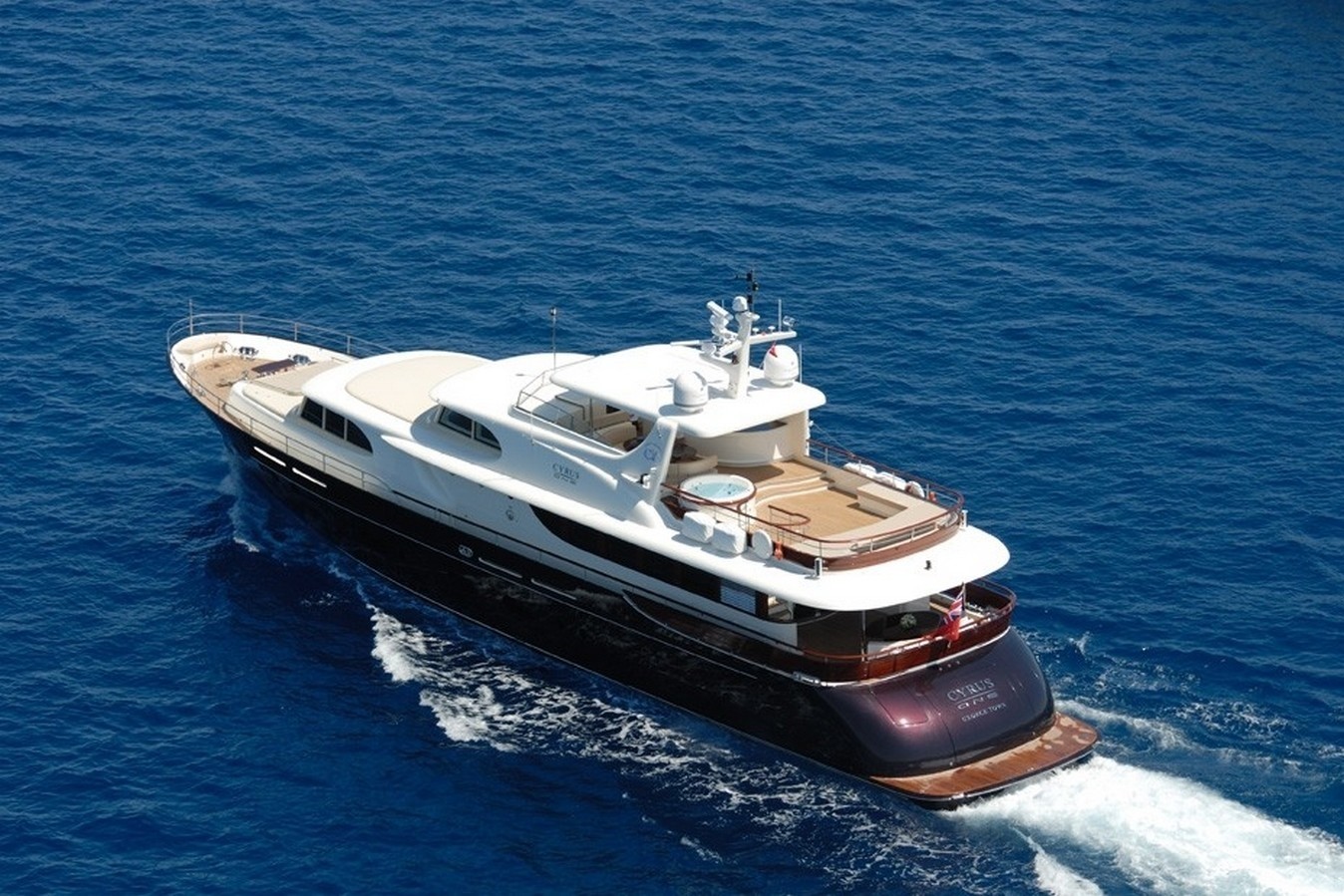 [34m-Yacht-CYRUS-ONE]-8596-106.jpg