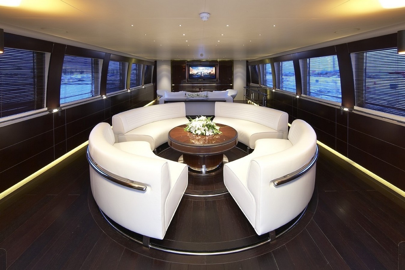 [34m-Yacht-CYRUS-ONE]-8596-131.jpg