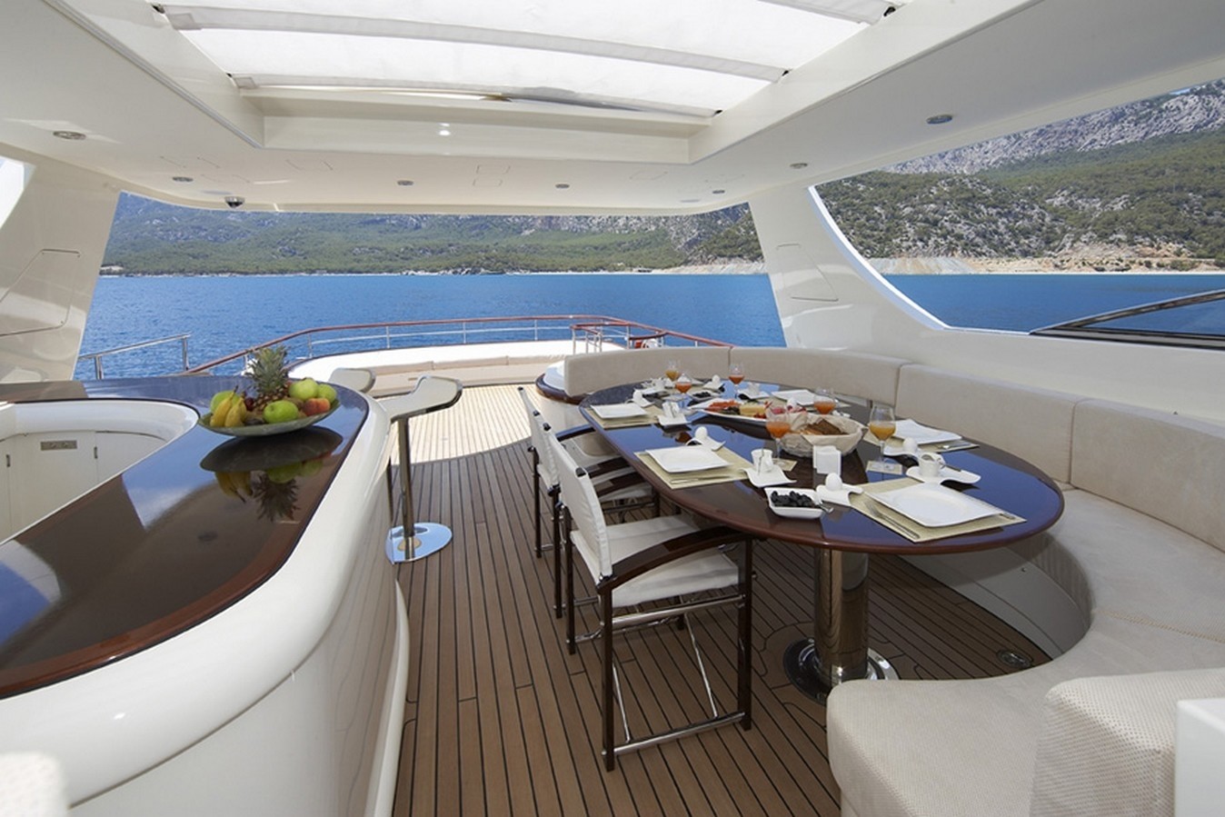 [34m-Yacht-CYRUS-ONE]-8596-168.jpg