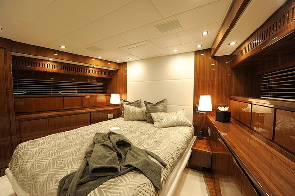 [34m-Yacht-PHOENICIAN]-8126-167.jpg