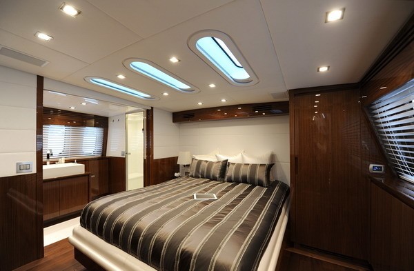 [34m-Yacht-PHOENICIAN]-8126-50.jpg
