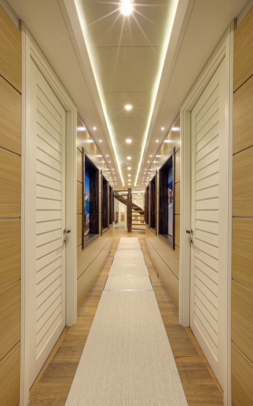 [34m-Yacht-QUARANTA]-8059-49.jpg
