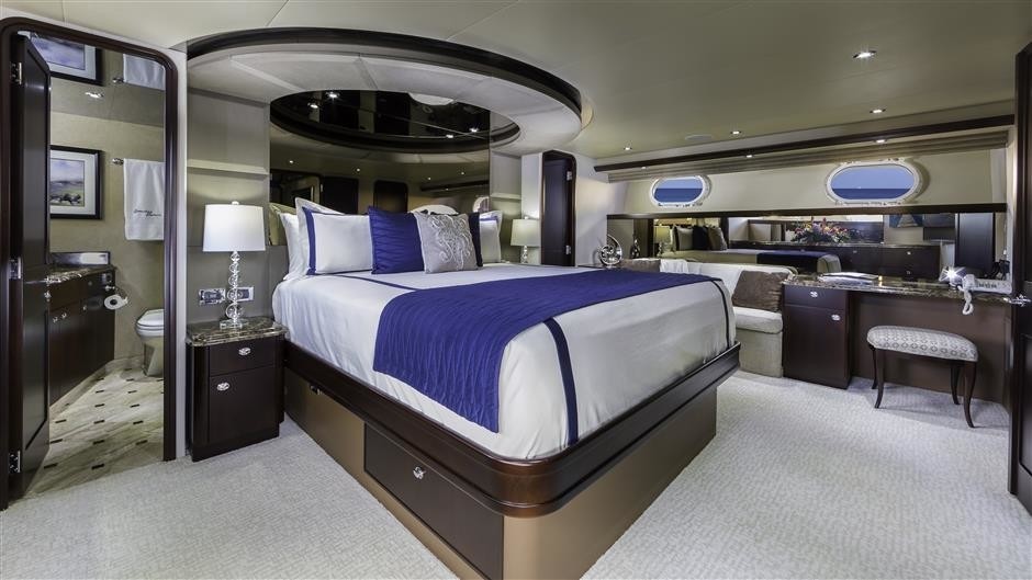 [34m-Yacht-SOMETHING-SOUTHERN]-8818-153.jpg