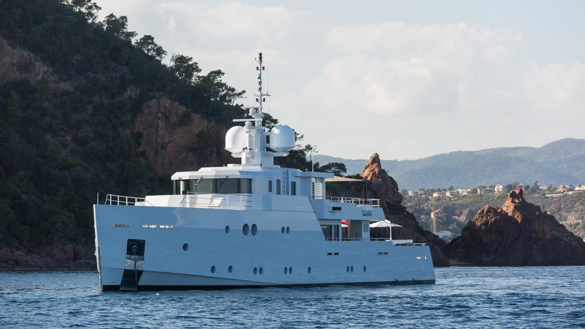 [39m-Yacht-SEXY-FISH]-8415-121.jpg