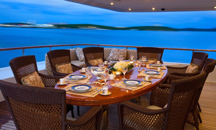 [41m-Yacht-GRAND-ILLUSION]-899-121.jpg