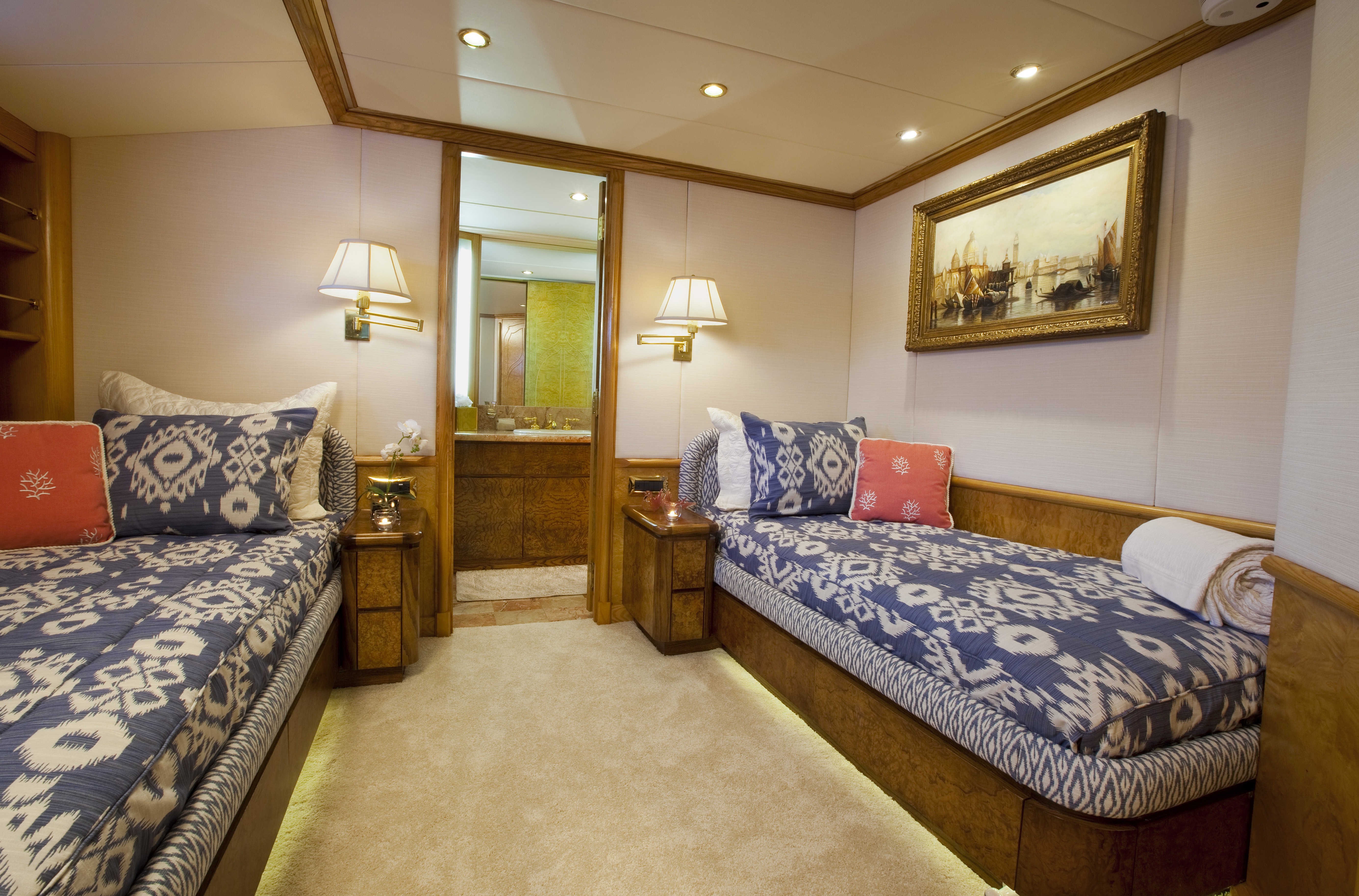 [41m-Yacht-GRAND-ILLUSION]-899-124.jpg