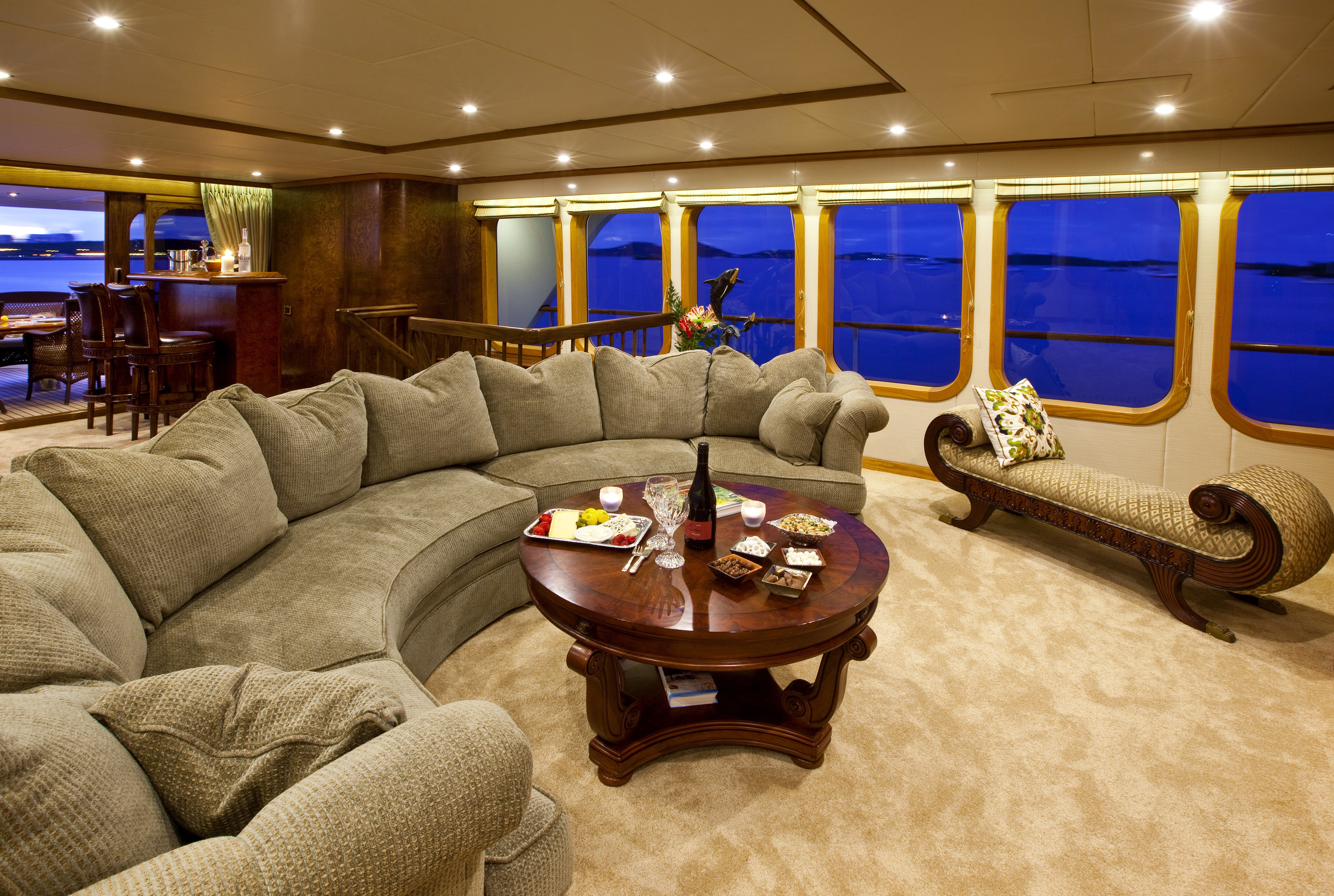 [41m-Yacht-GRAND-ILLUSION]-899-147.jpg
