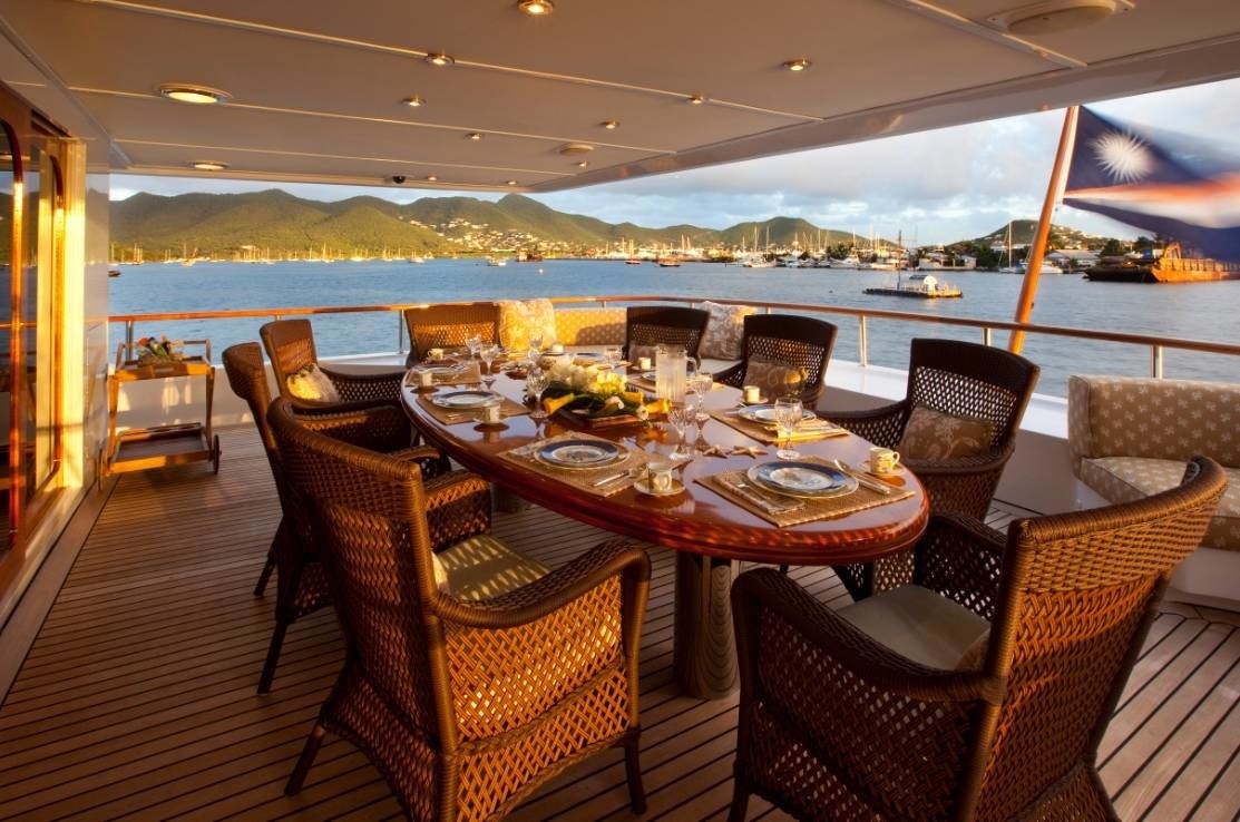 [41m-Yacht-GRAND-ILLUSION]-899-152.jpg