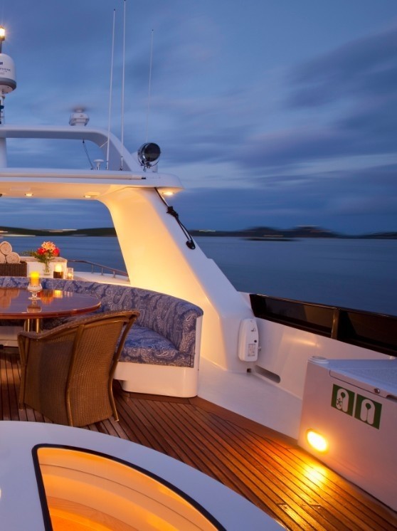[41m-Yacht-GRAND-ILLUSION]-899-17.jpg