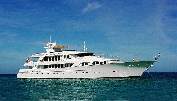 [41m-Yacht-GRAND-ILLUSION]-899-18.jpg