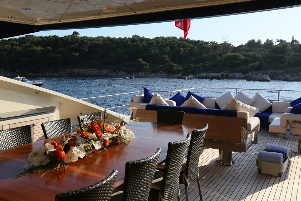 [41m-Yacht-PLUS-TOO]-8234-123.jpg