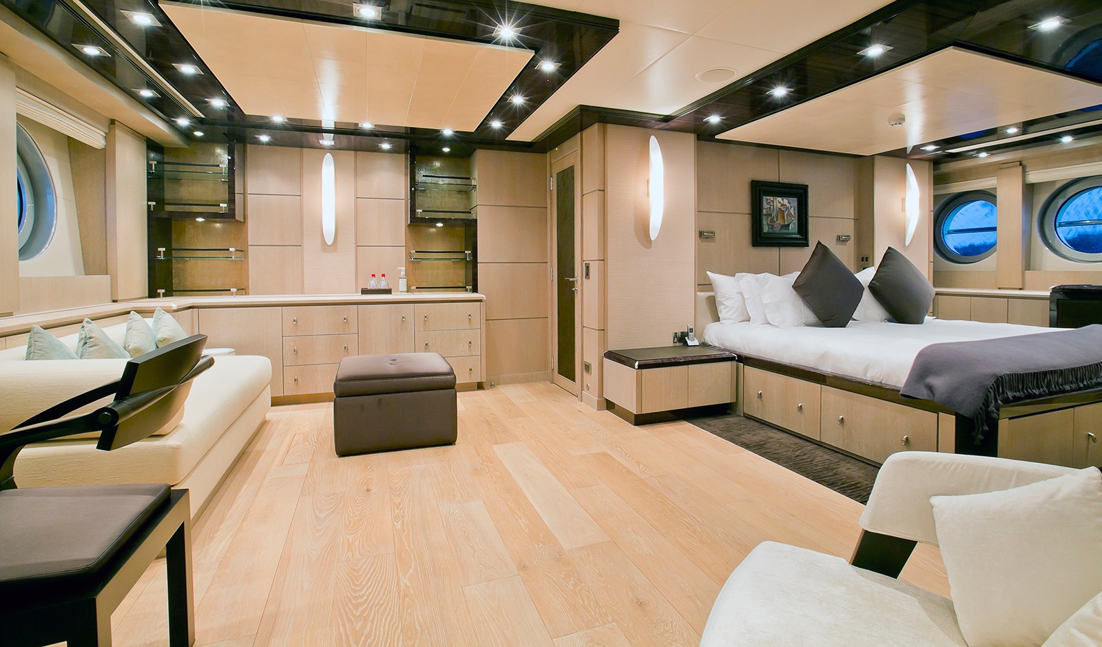 [41m-Yacht-PLUS-TOO]-8234-180.jpg