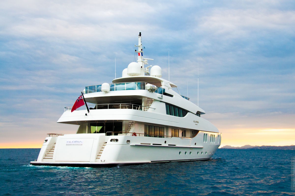 [42m-Yacht-GLORIA-TERESA]-8609-124.jpg