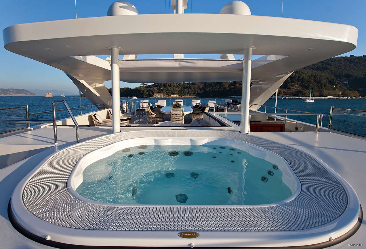 [46m-Yacht-REVE-DOR]-8022-168.jpg
