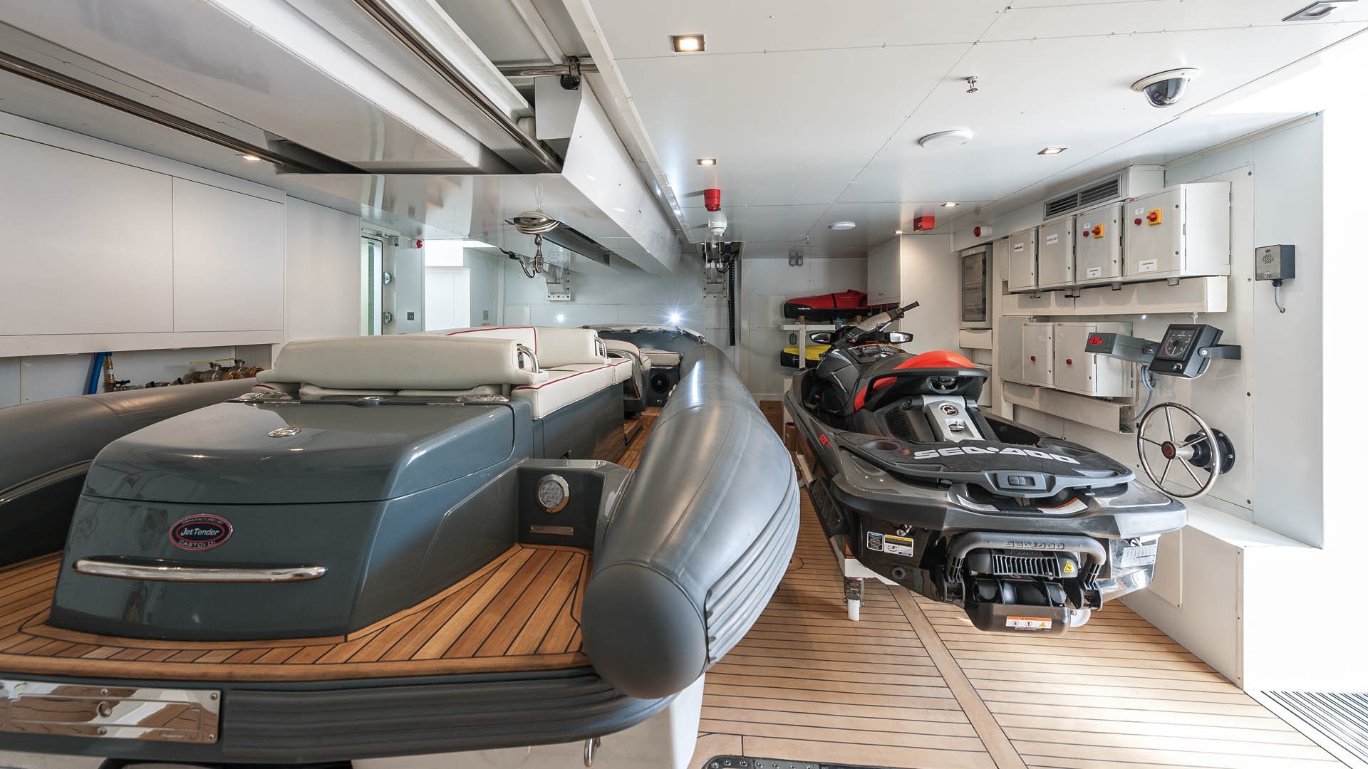 [47m-Yacht-ENTOURAGE]-8185-218.jpg