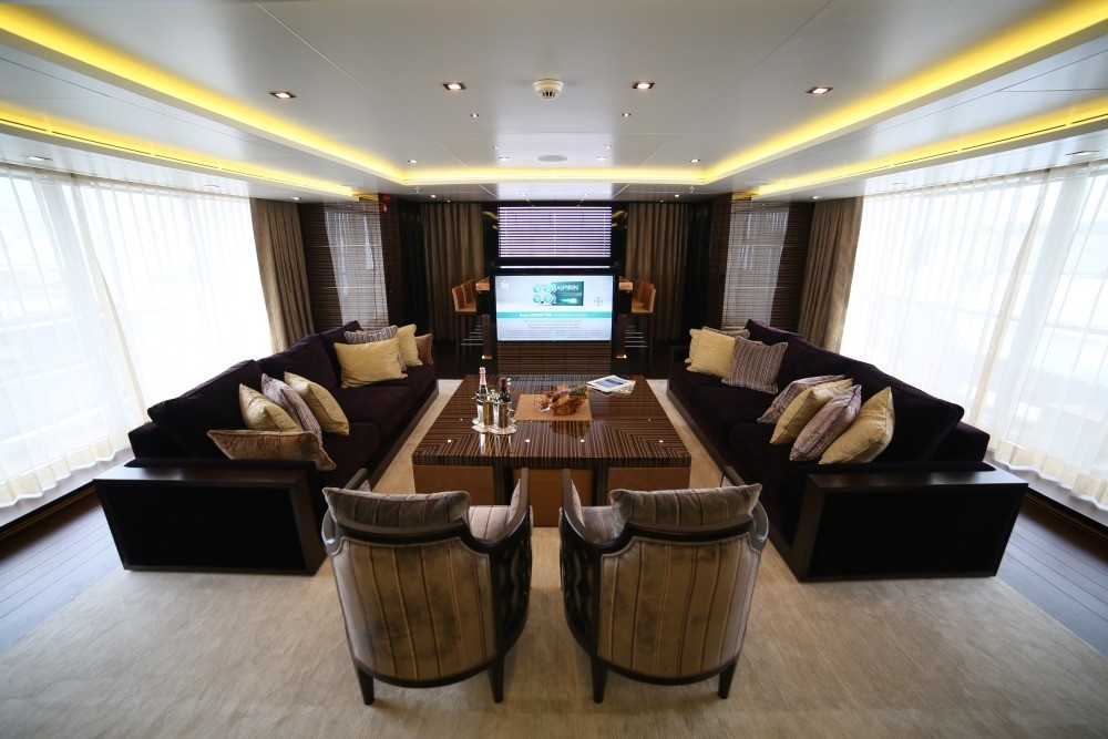 [50m-Yacht-DUSUR]-8627-23.jpg