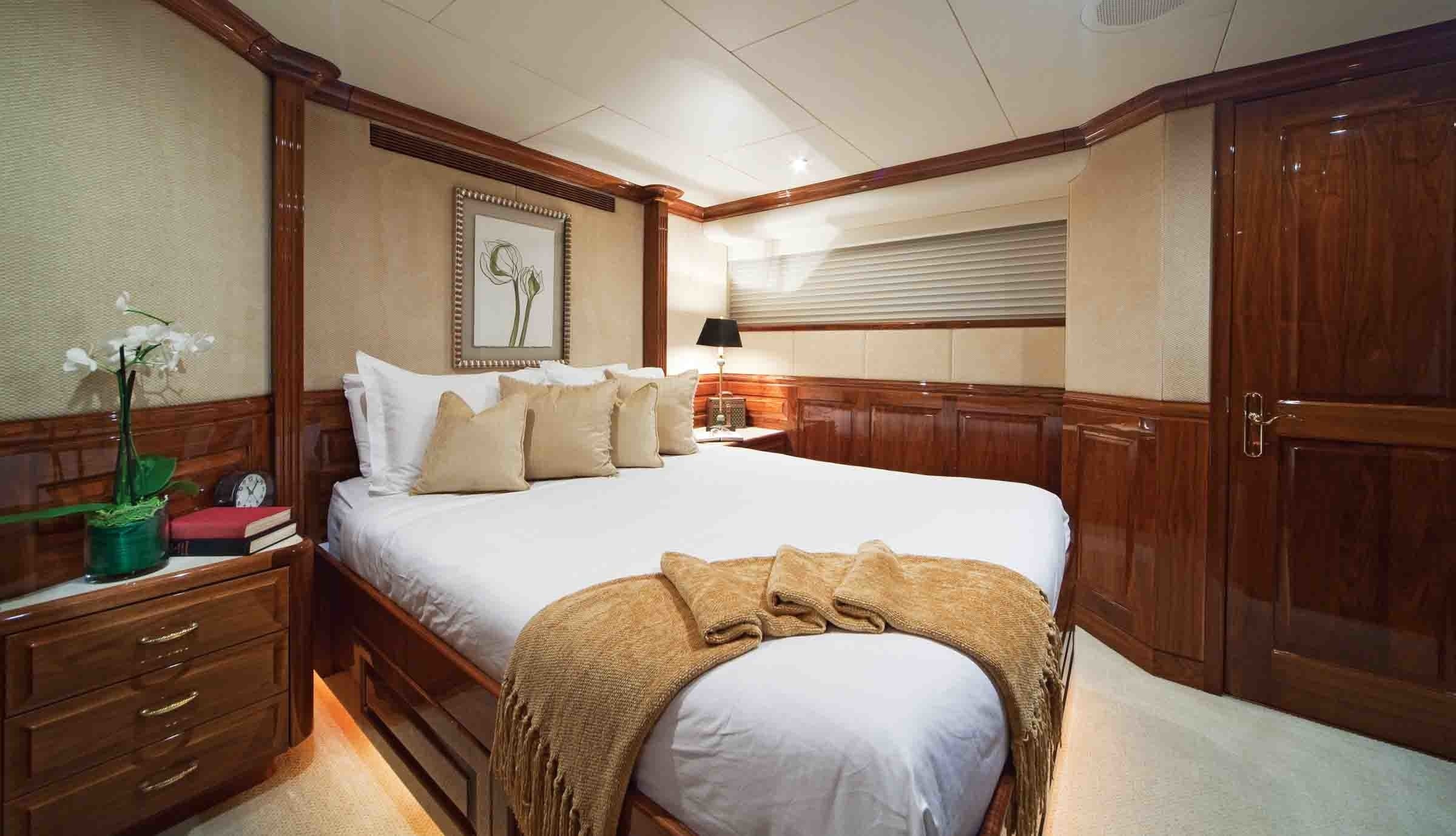[51m-Yacht-ONE-MORE-TOY]-843-55.jpg