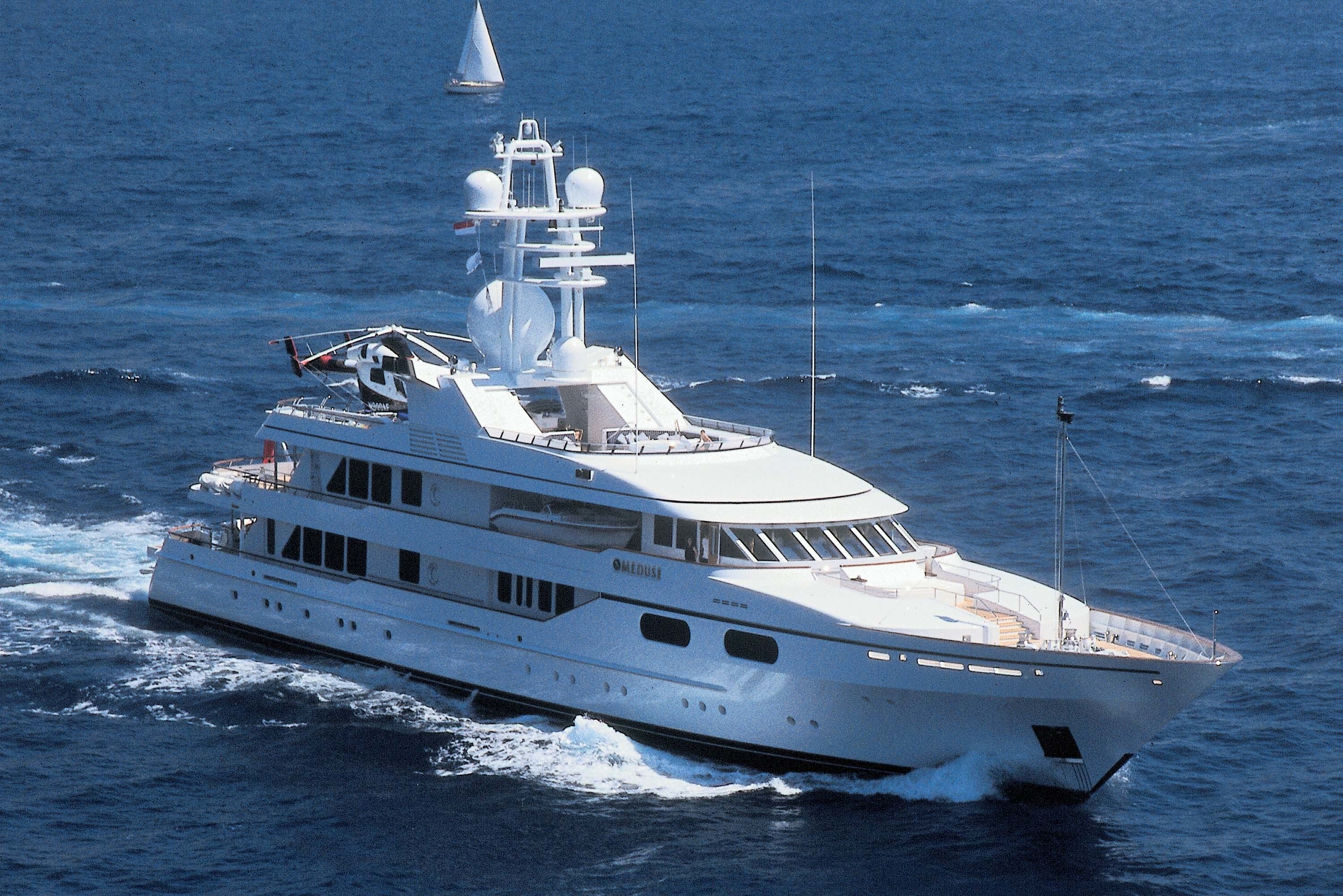 [60m-Yacht-PARAFFIN]-825-115.jpg