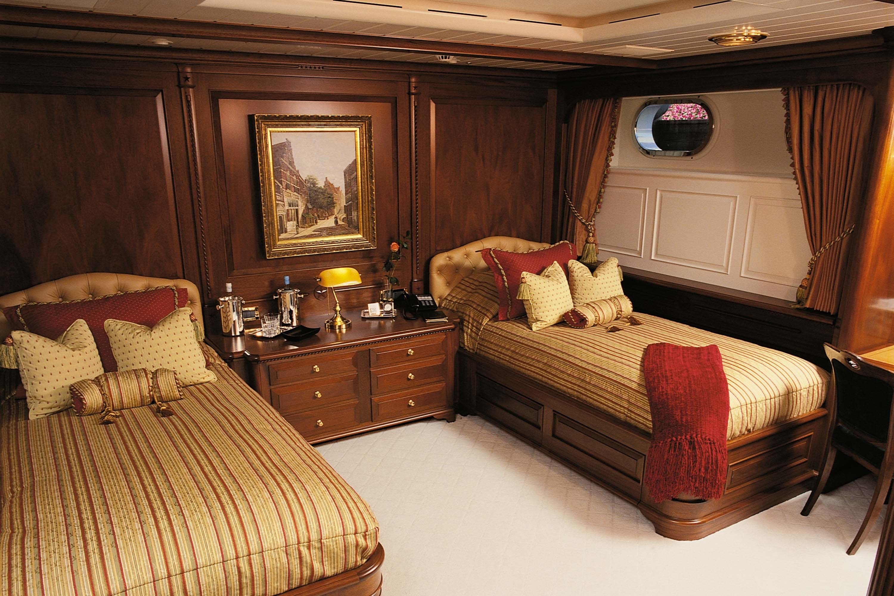 [60m-Yacht-PARAFFIN]-825-13.jpg