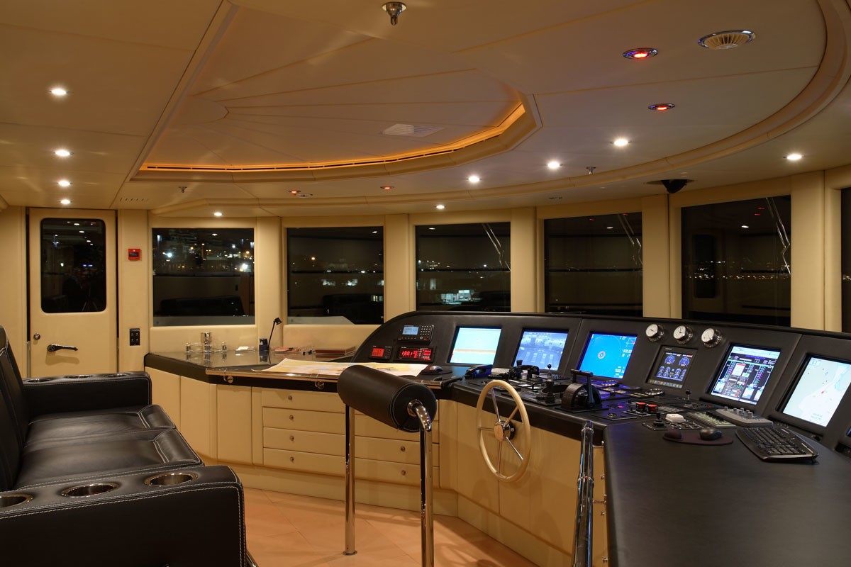 [60m-Yacht-SUNDAY]-8367-73.jpg