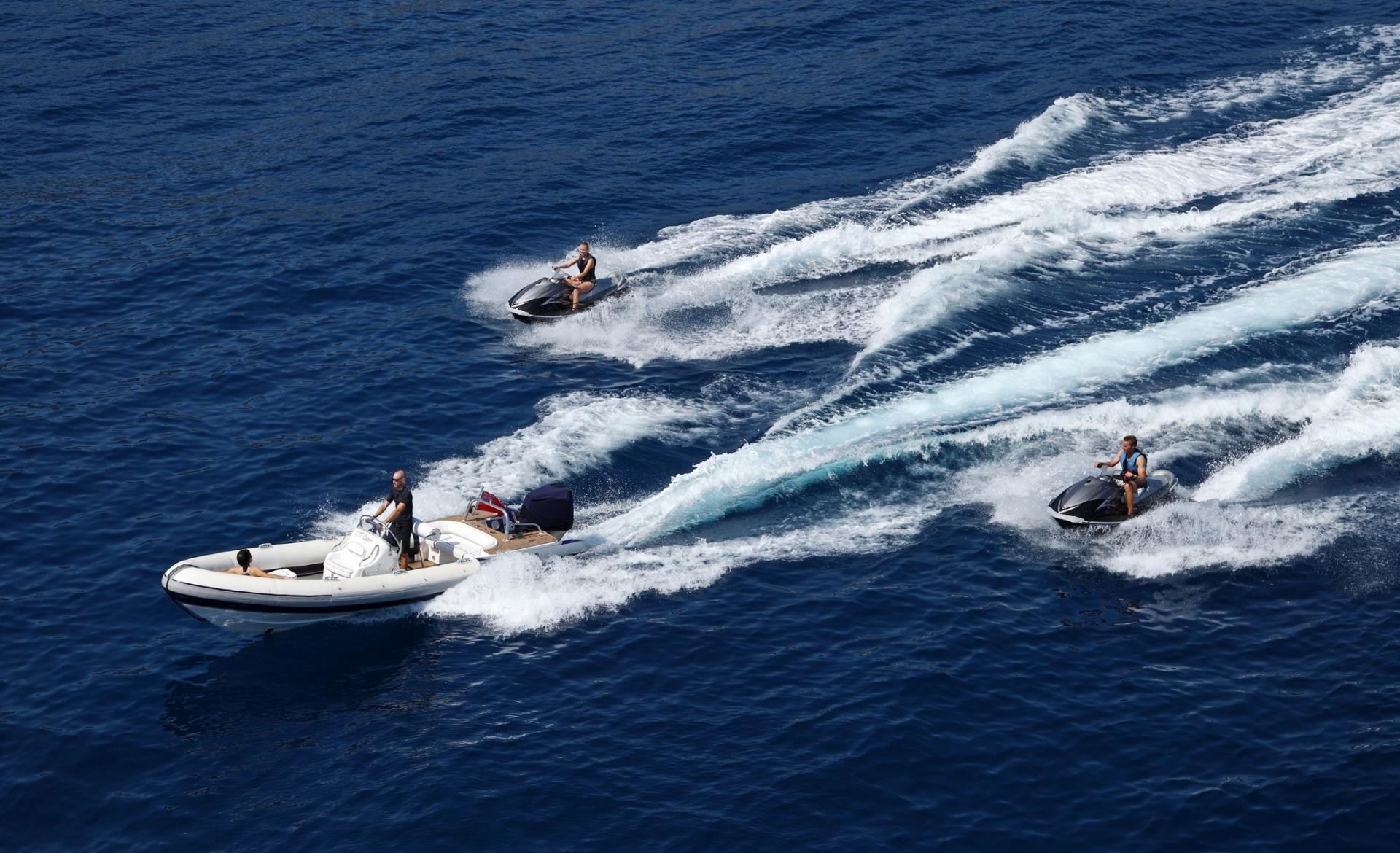 [64m-Yacht-CAPRI]-873-100.jpg
